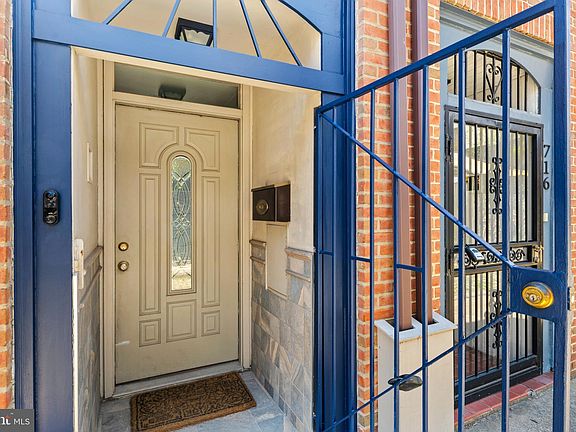 3rd image of 718-20 S Clifton St