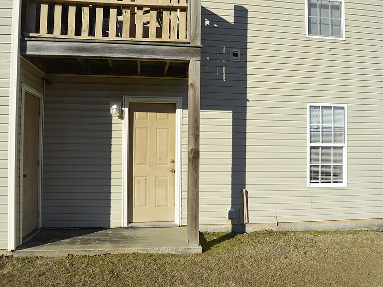 1603 Glenn St SW — Photo 4