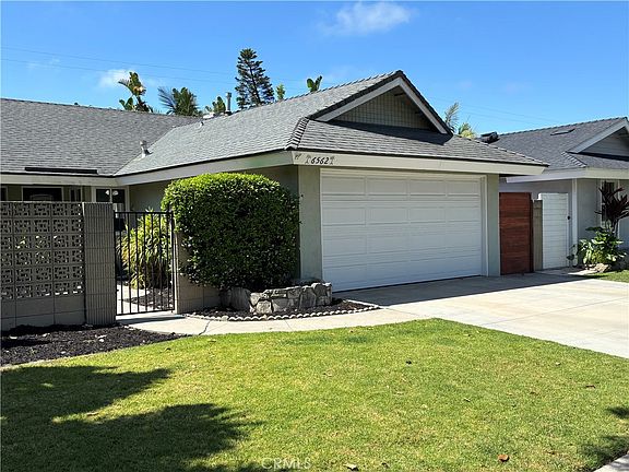 3rd image of 6562 Corrine Cir