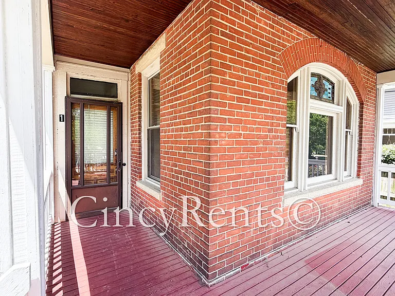 1339 Meier Ave #1 — Photo 2