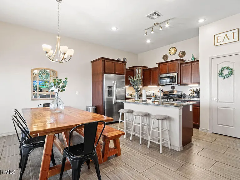 14553 Hunters Grove Ave — Photo 17