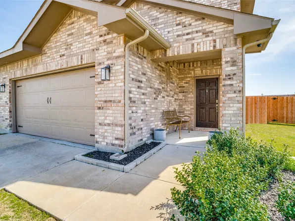 2209 Hanover St, Farmersville, TX 75442