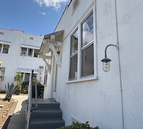 5th image of 1400 1/2 Edgecliffe Dr #1400-1/2