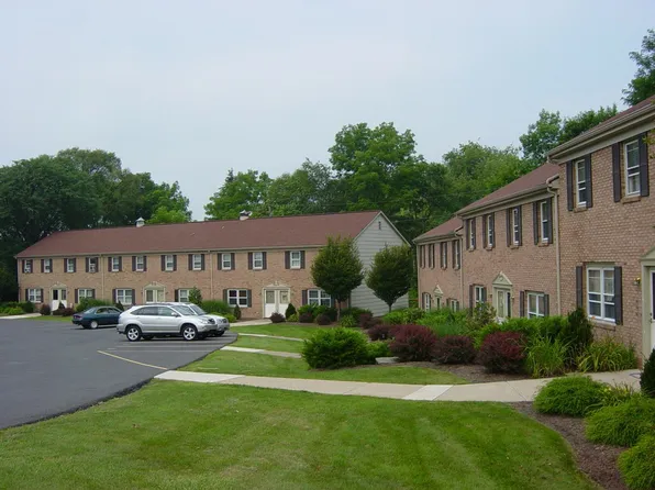 English Manor, 1735 Four Mile Dr #Em6, Williamsport, PA 17701