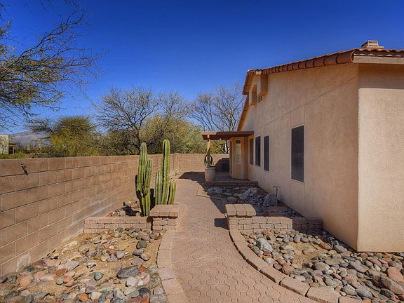 4th image of 2179 N Wild Hyacinth Dr