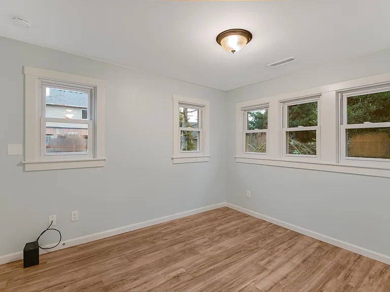 7006 SE 66th Ave #1 — Photo 8