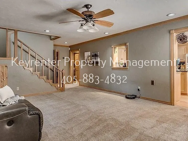 1408 Fox View Ct — Photo 6