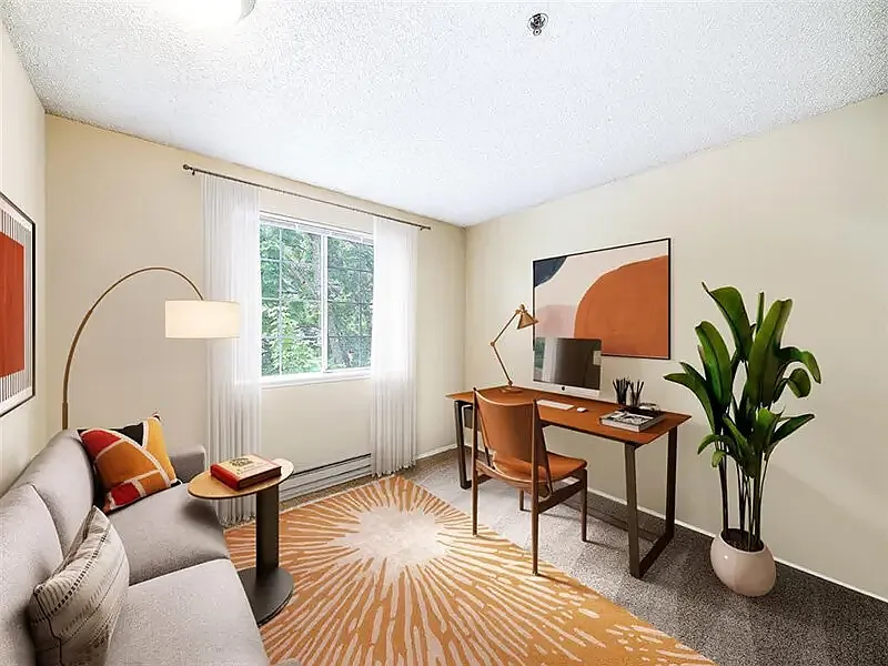 Mallard Pointe at Riverbend — Photo 4