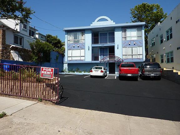 5th image of 2127 Front St #1