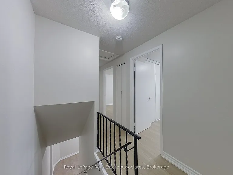 35 Breckenridge Dr #30 — Photo 26