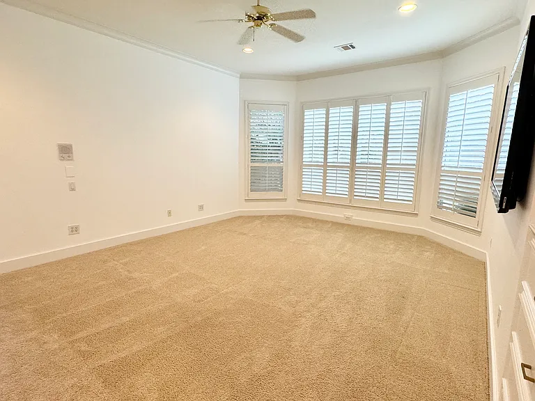 17619 Woods Edge Dr — Photo 12