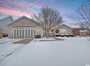 104 Linn St, East Peoria, IL 61611