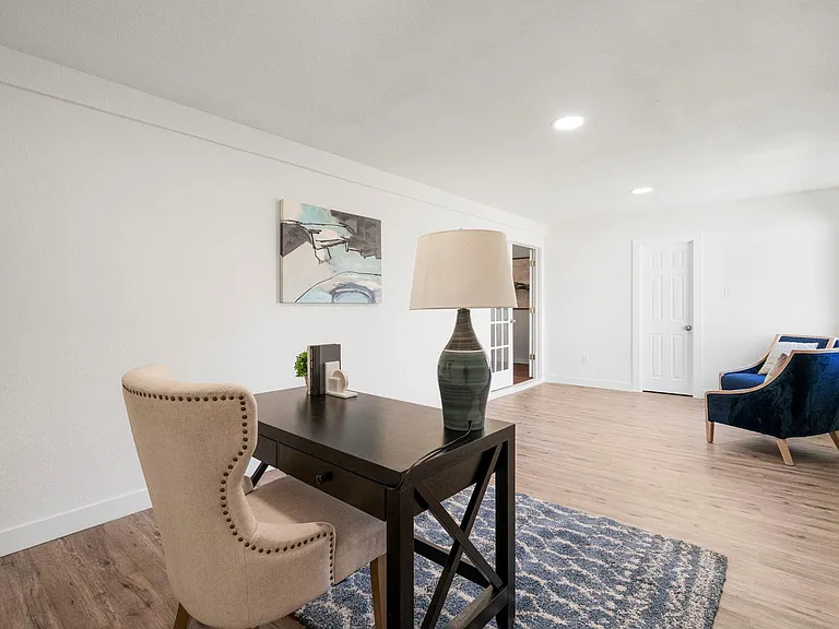 13004 Esplanade St — Photo 8