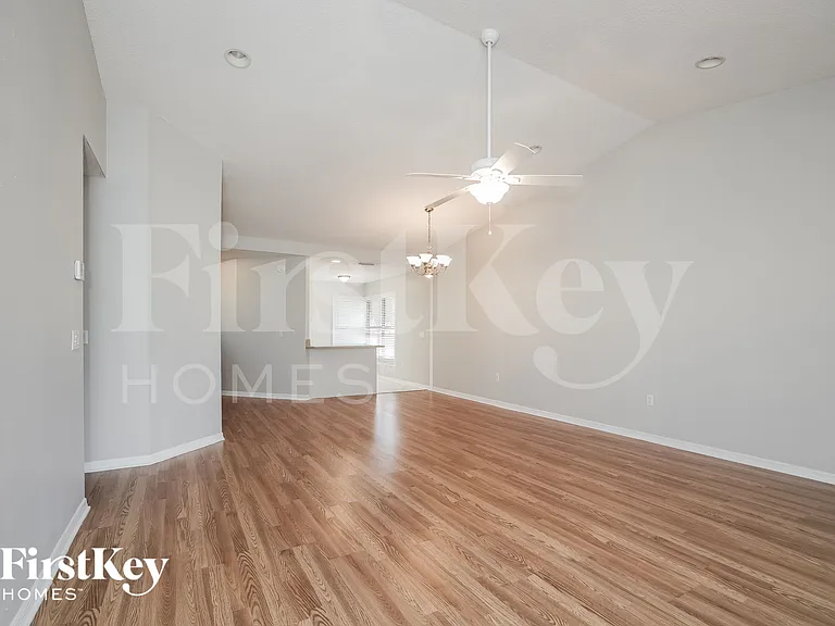 4301 Larrys Lagoon — Photo 4
