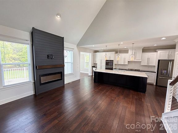 3rd image of 3204 Millstone Creek Rd