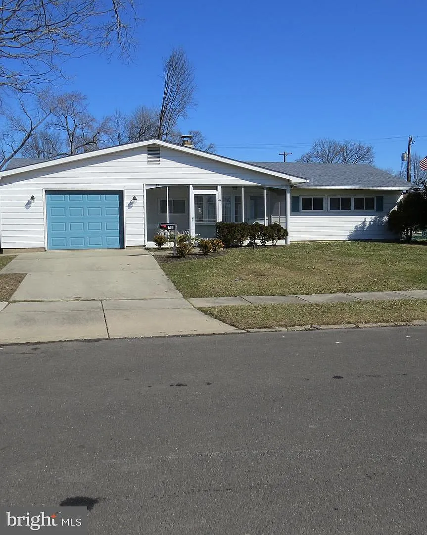 72 Bittersweet Rd photo 1