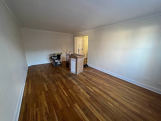1st image of 87-02 Midland Pkwy #2R