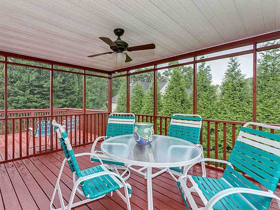 3rd image of 311 Wexford Hills Ct