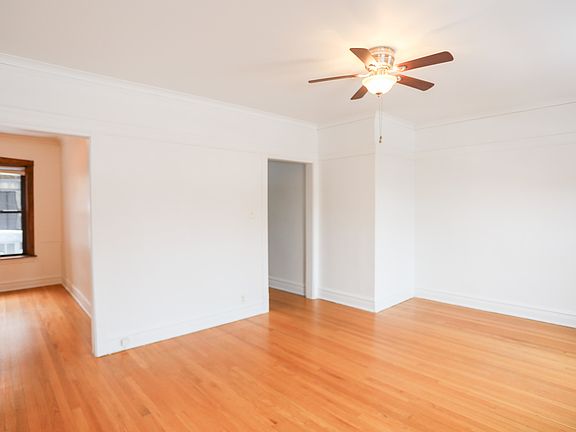 3rd image of 4958 N Damen Ave APT 2S