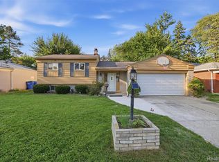 4661 N Tuxedo Dr, Warren, MI 48092