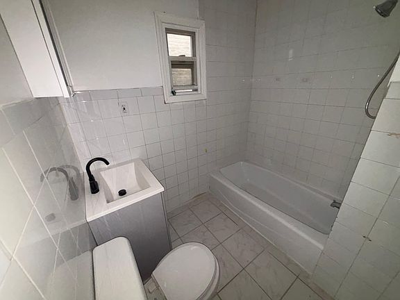 5th image of 168 Seaview Ave Floor 1