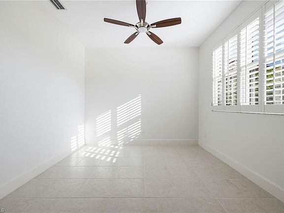 4th image of 982 Fountain RUN