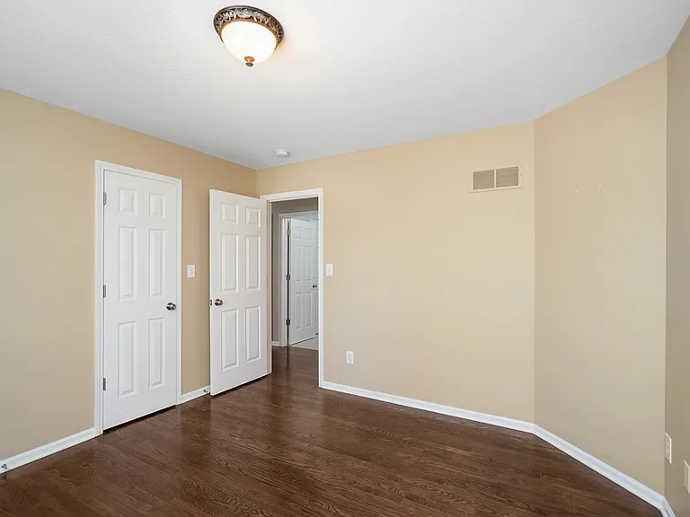 1101 Stonecreek Dr — Photo 22
