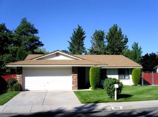 2955 Round Mountain Rd, Sparks, NV 89434