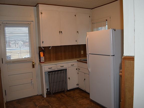 4th image of 221 E Bishop St APT 5