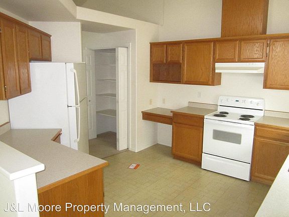4th image of 113 Breckinridge Dr