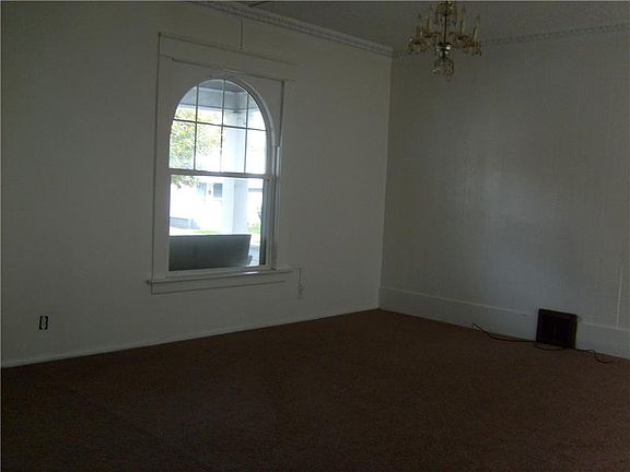 5th image of 1159 W 21st St