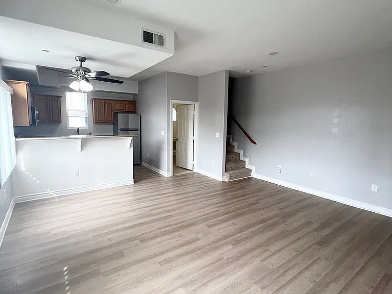 3686 Keystone Ave — Photo 5