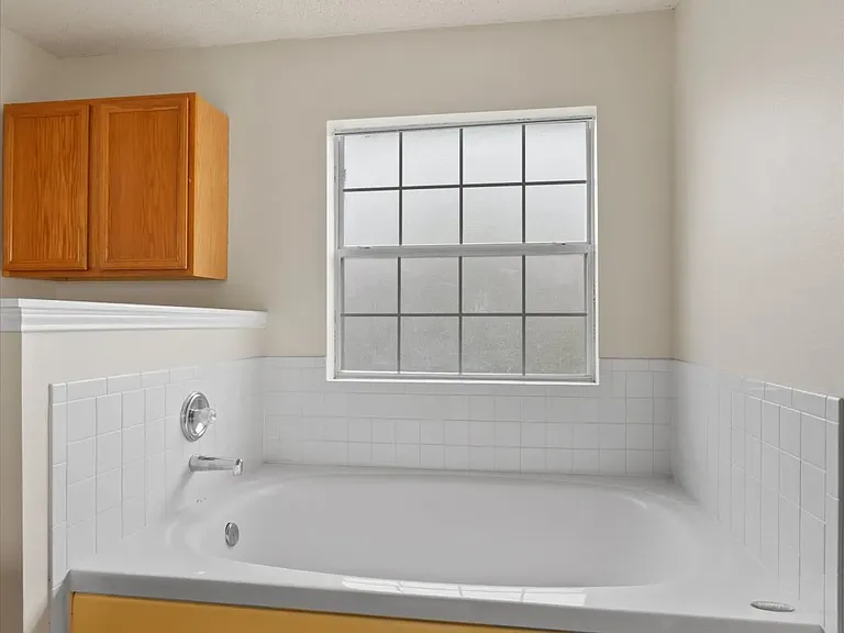 101 Ina Ct #INACOURT101 — Photo 28