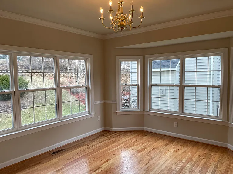 210 Earhart Ct — Photo 15