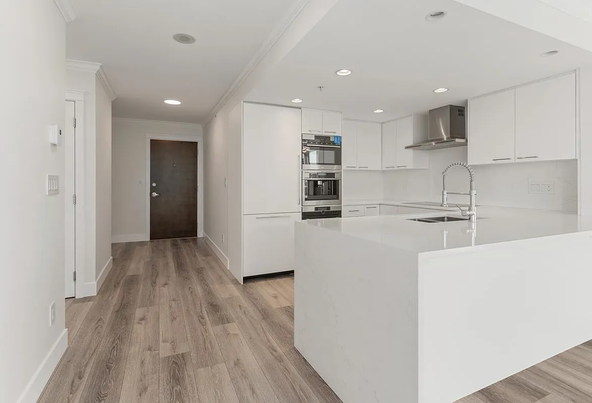 2 bed, 1140 sqft, $4,500 — Photo 3