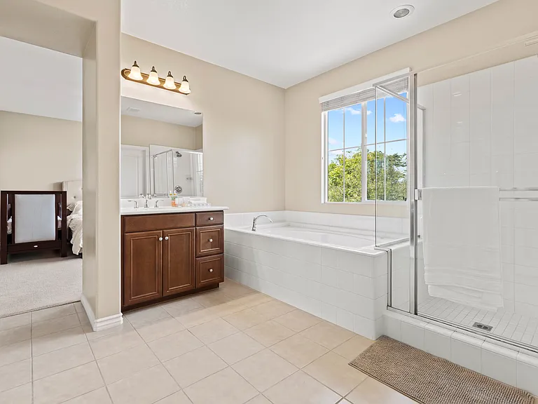 3261 Larkspur St — Photo 28