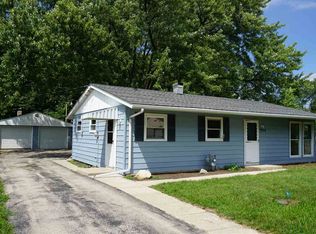 7908 Randy Rd, Machesney Park, IL 61115