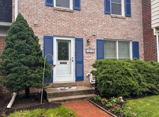 2213 Newton Dr, Rockville, MD 20850