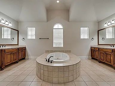 5th image of 2635 Villa Di Lago Dr #4