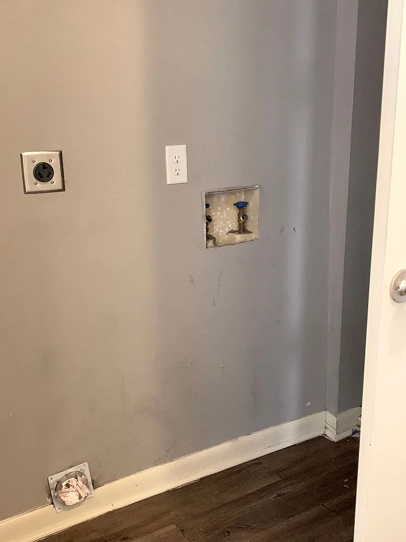 711 Vine Upstairs — Photo 4