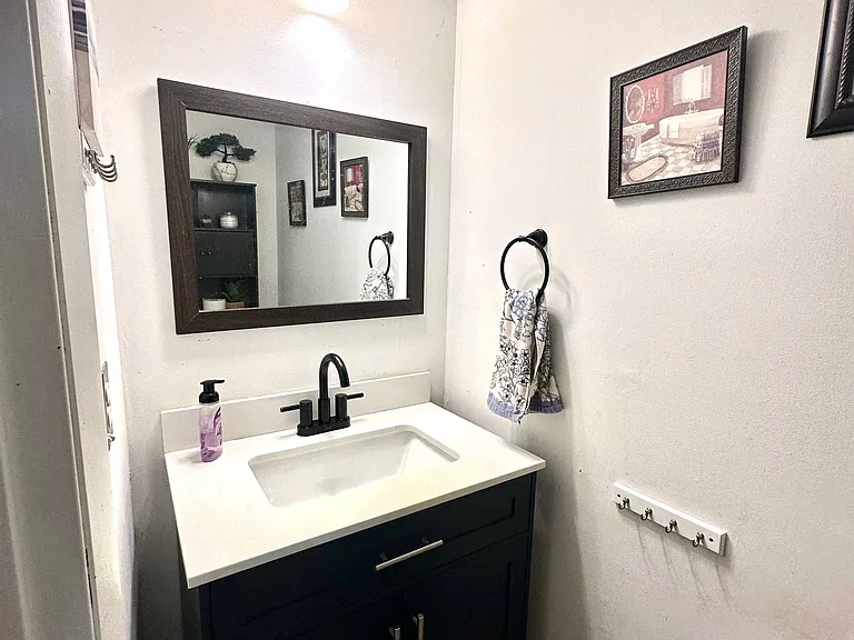 719 Taft Ave — Photo 5