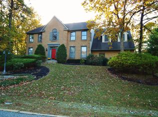 106 Forrest Hills Dr, Voorhees, NJ 08043