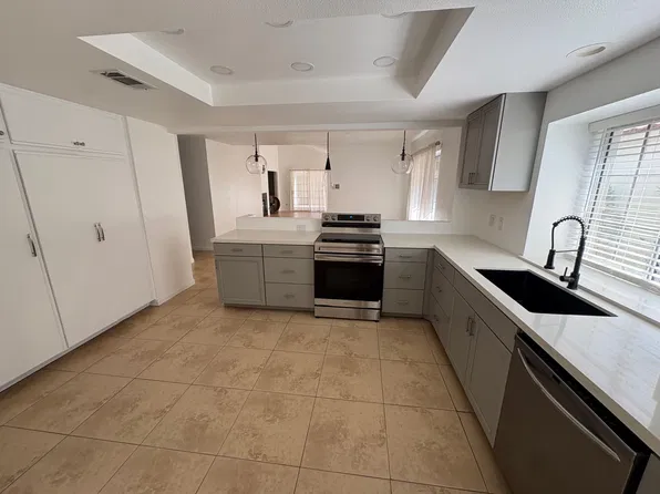 43886 Via Palma, Palm Desert, CA 92211