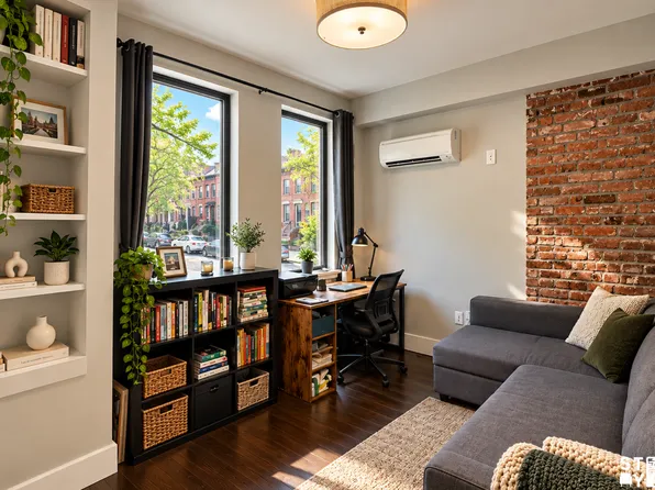 444 Franklin Avenue image 1 of 10