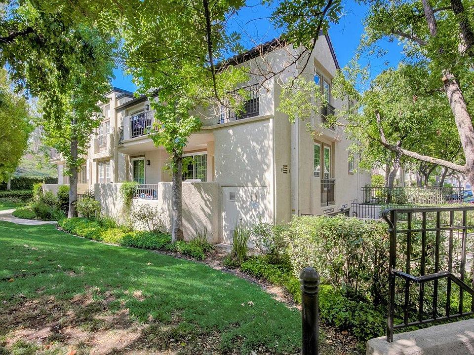 1st image of 24101 Del Monte Dr Unit 420