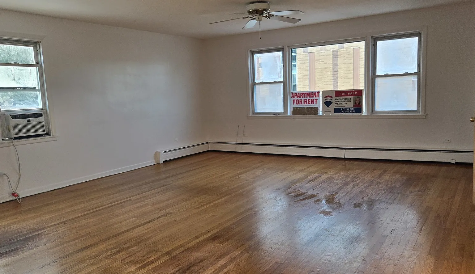 2 bed, 1.5 bath, 1100 sqft, $2,000 — Photo 2