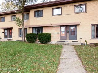 208 E Highland Ave, Mount Prospect, IL 60056
