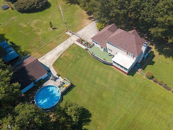 3rd image of 2722 Bay Creek Dr