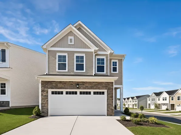 309 Beachcomber Dr, Lillington, NC 27546