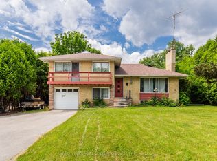 227 Lakeshore Rd W Unit 2, Oakville, ON L6K 1E9